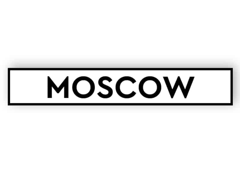 Moskau - weißes Schild