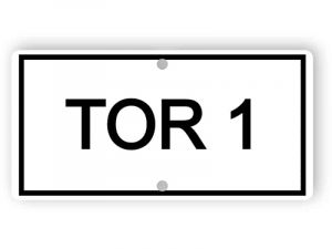 Tor 1 Schild